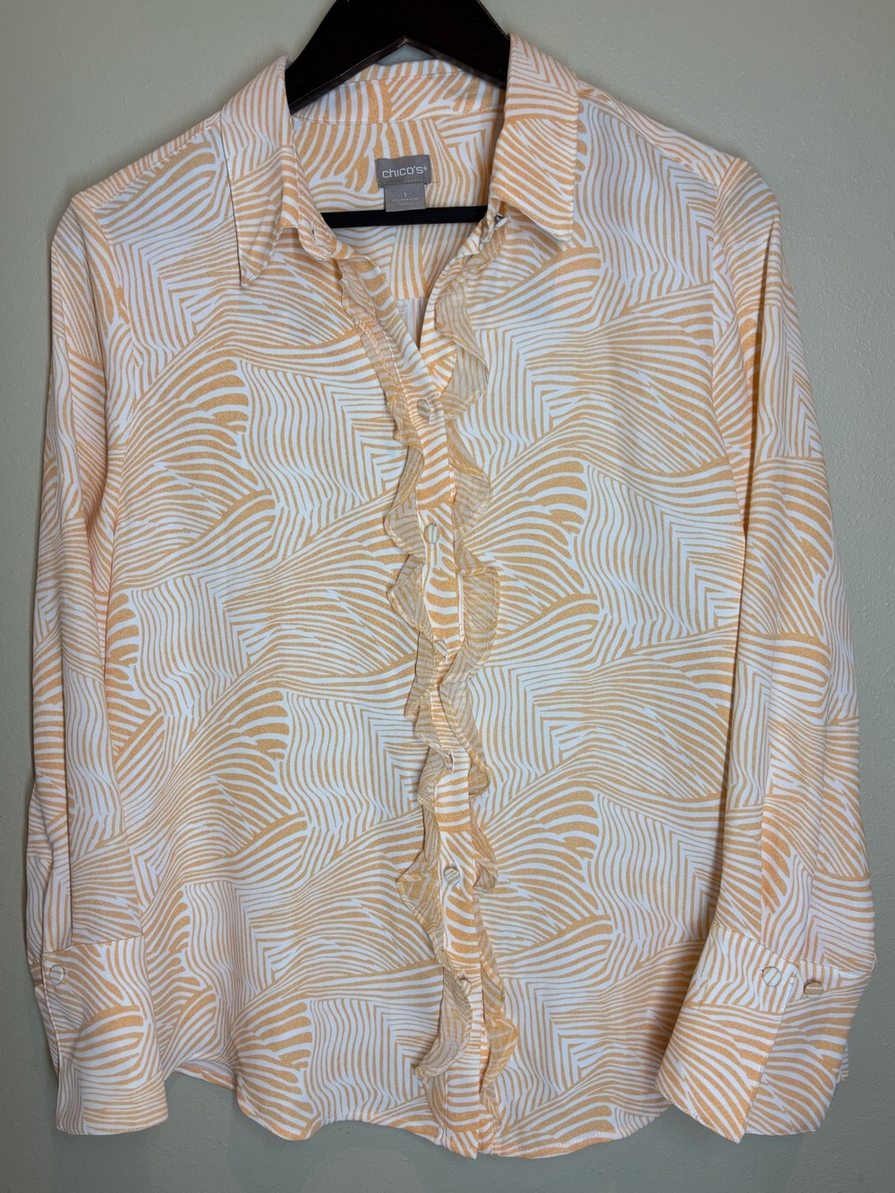 Chico's Women's Butter yellow Ruffle-Front Printed Blouse, Chicos 1, size 8/10